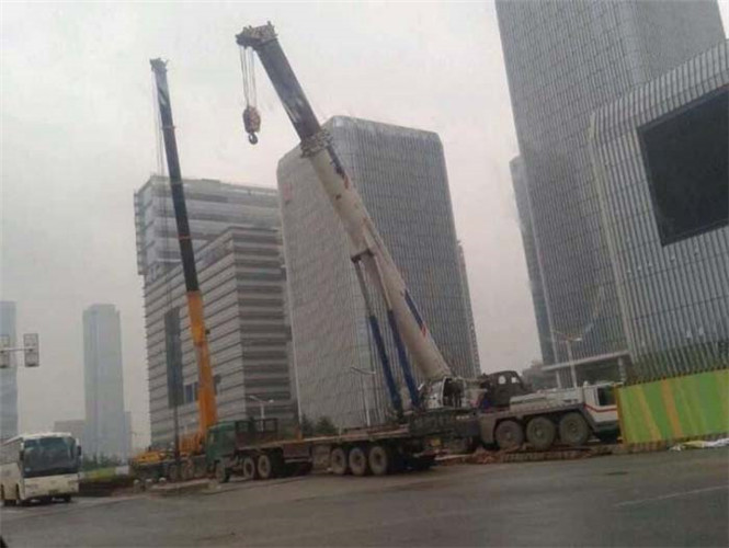 衢州市“自动找平”—— 吊车的 “平地神器” 技术